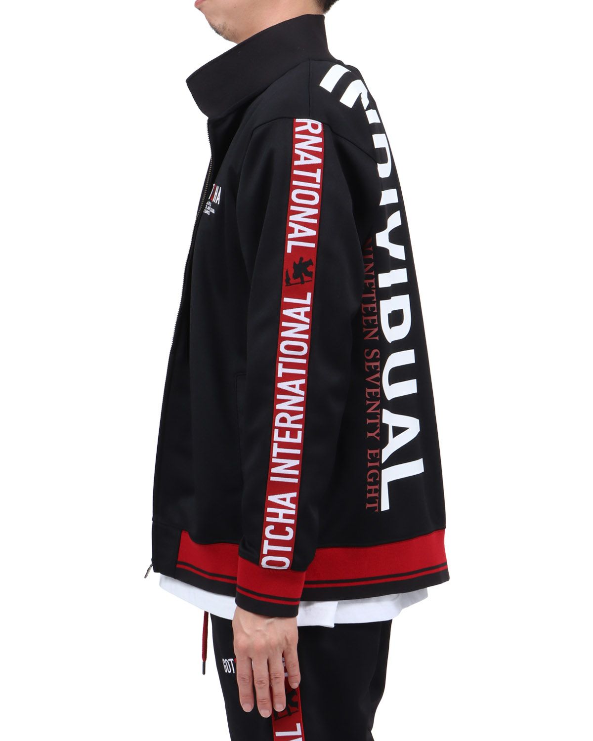 ブラック：174cm62kg(Lサイズ着用)