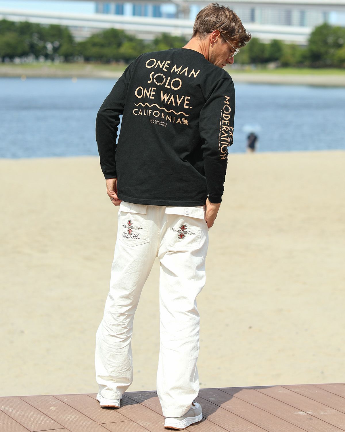 ブラック：183cm/70kg(Lサイズ着用)