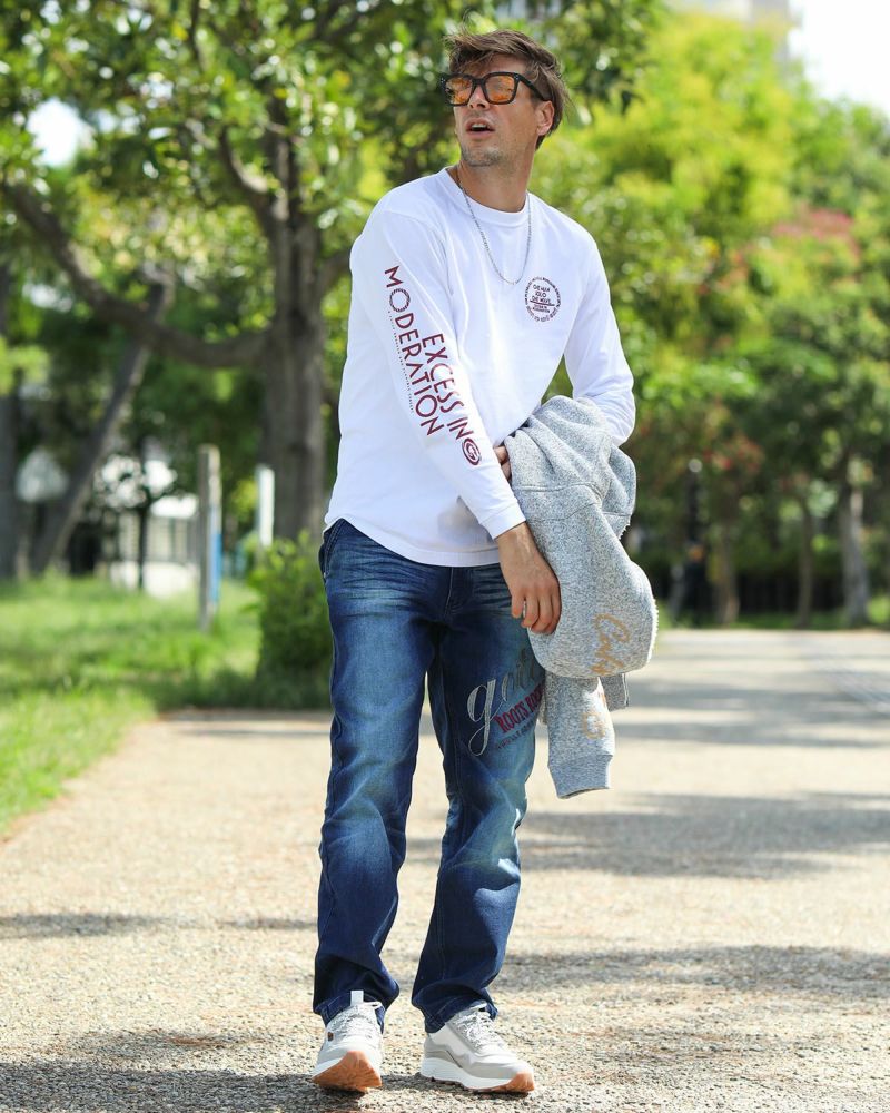 ホワイト：183cm/70kg(Lサイズ着用)