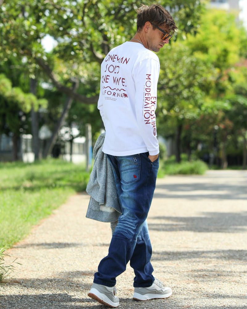 ホワイト：183cm/70kg(Lサイズ着用)