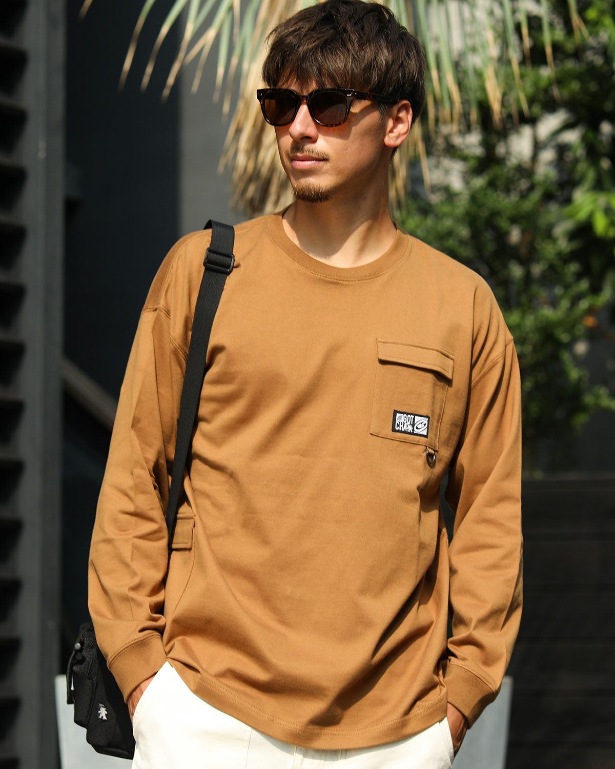 べージュ：180cm/70kg(Lサイズ着用)