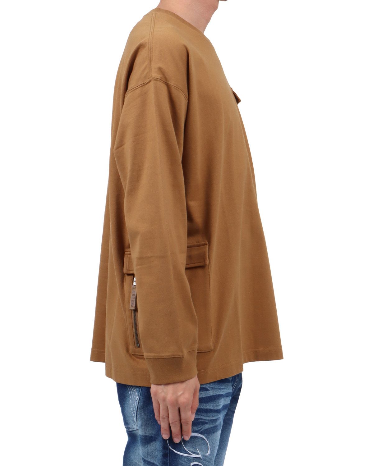 ベージュ：174cm62kg(Lサイズ着用)