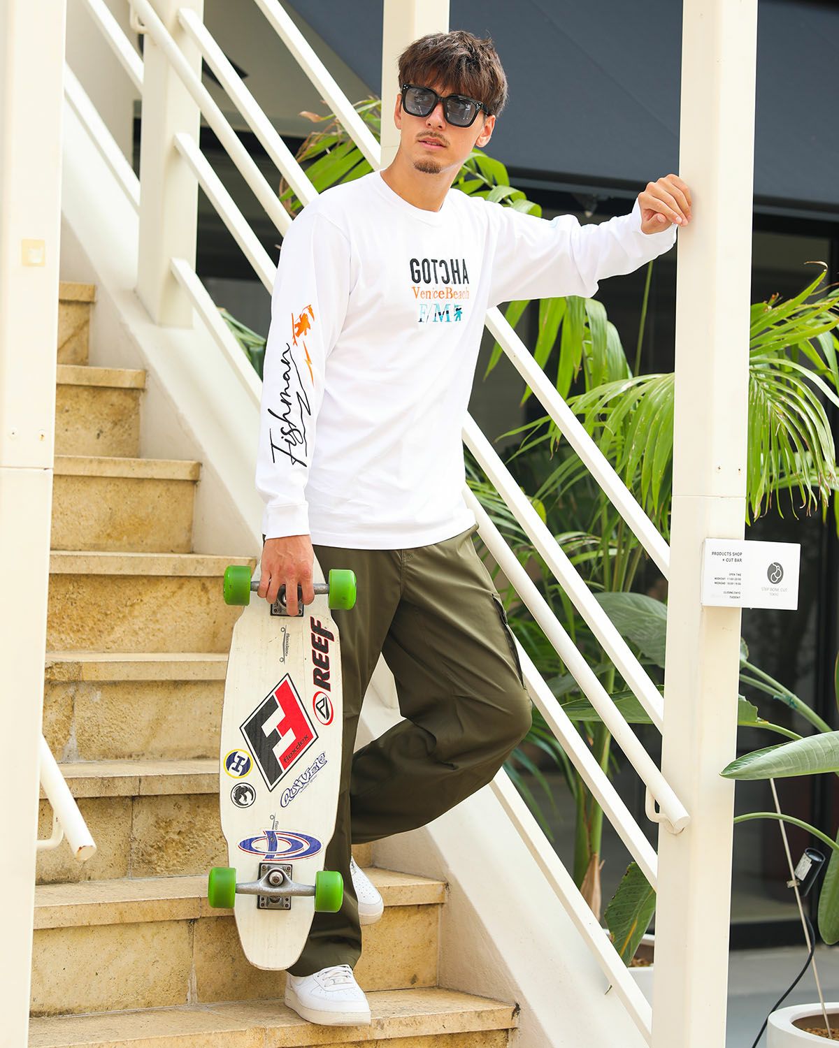 ホワイト：180cm/70kg(Lサイズ着用)