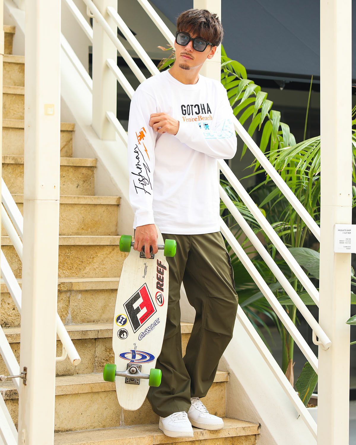 ホワイト：180cm/70kg(Lサイズ着用)