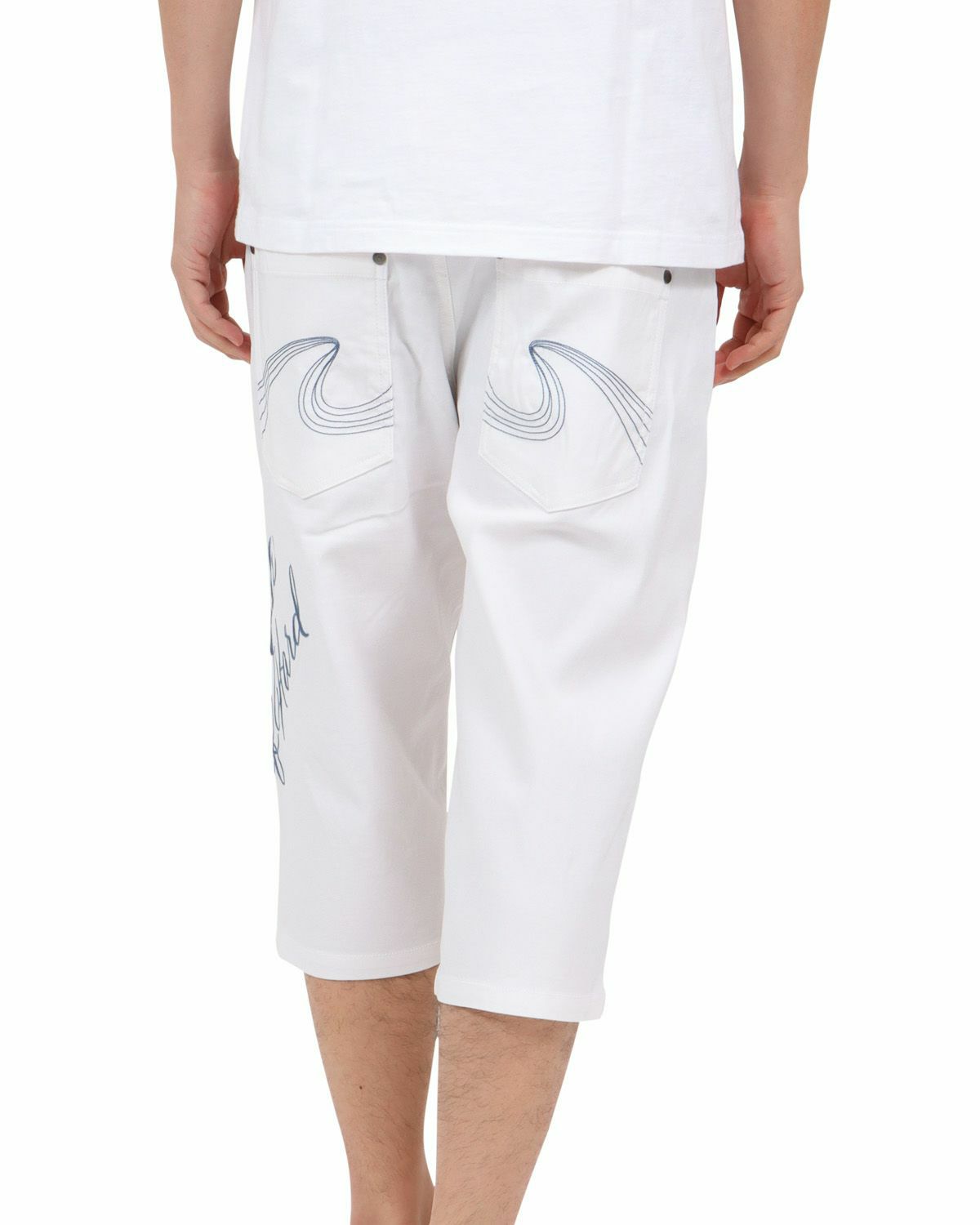 ホワイト：180cm67kg(Lサイズ着用)