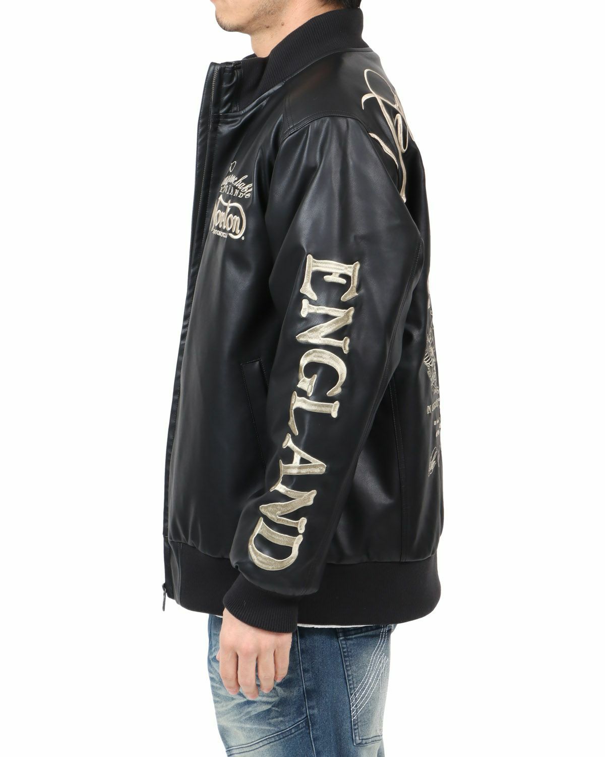 ブラック：180cm67kg(Lサイズ着用)