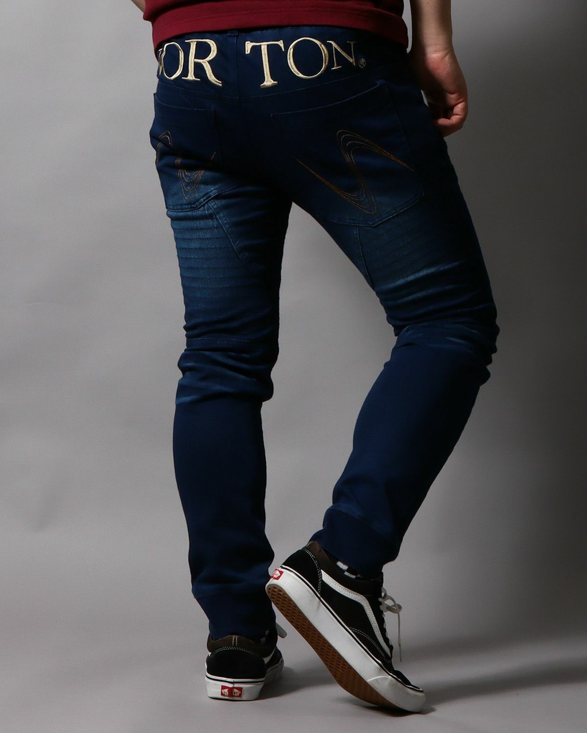 ブリーチ：178cm/75kg(Lサイズ着用)