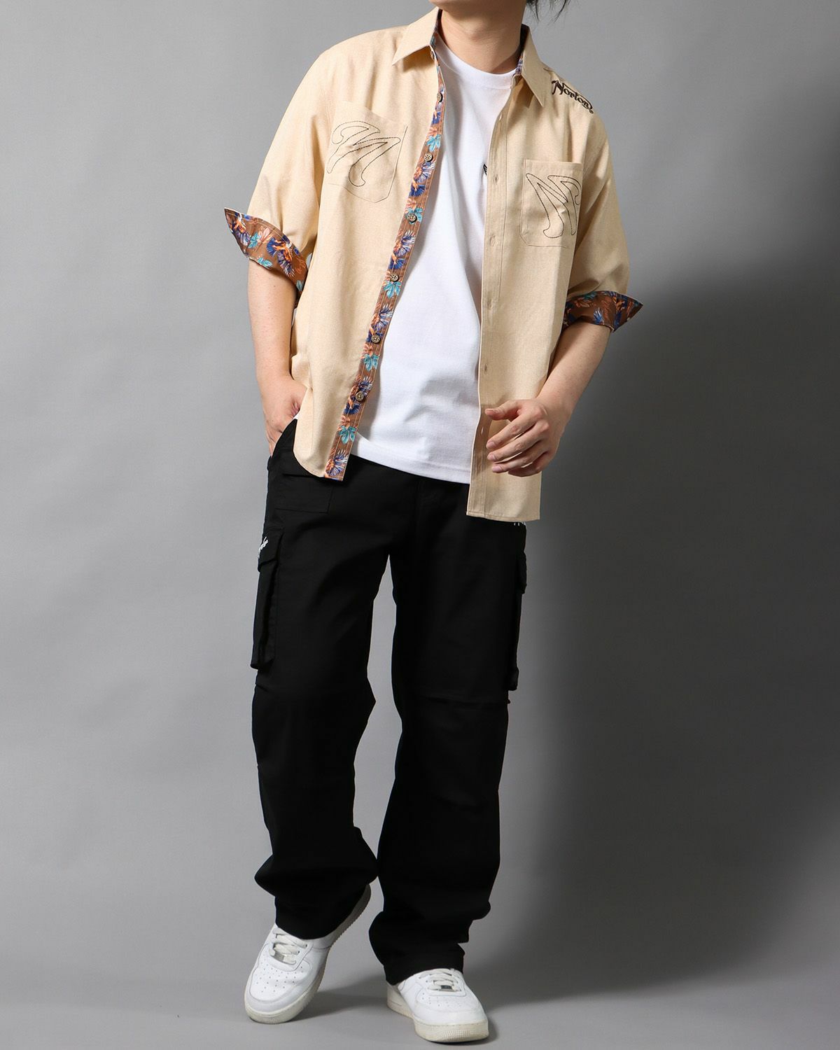 ブラック：178cm/75kg(Lサイズ着用)