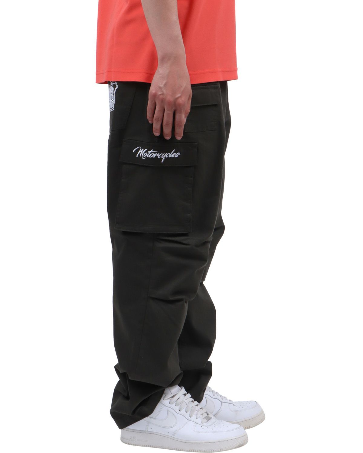 カーキ：174cm62kg(Mサイズ着用)