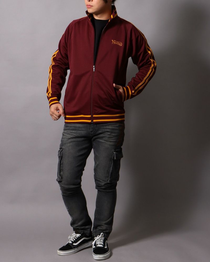 ワイン：178cm/75kg(Lサイズ着用)