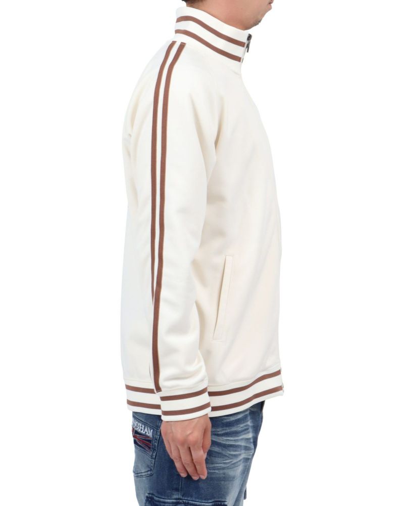 オフホワイト：174cm62kg(Lサイズ着用)