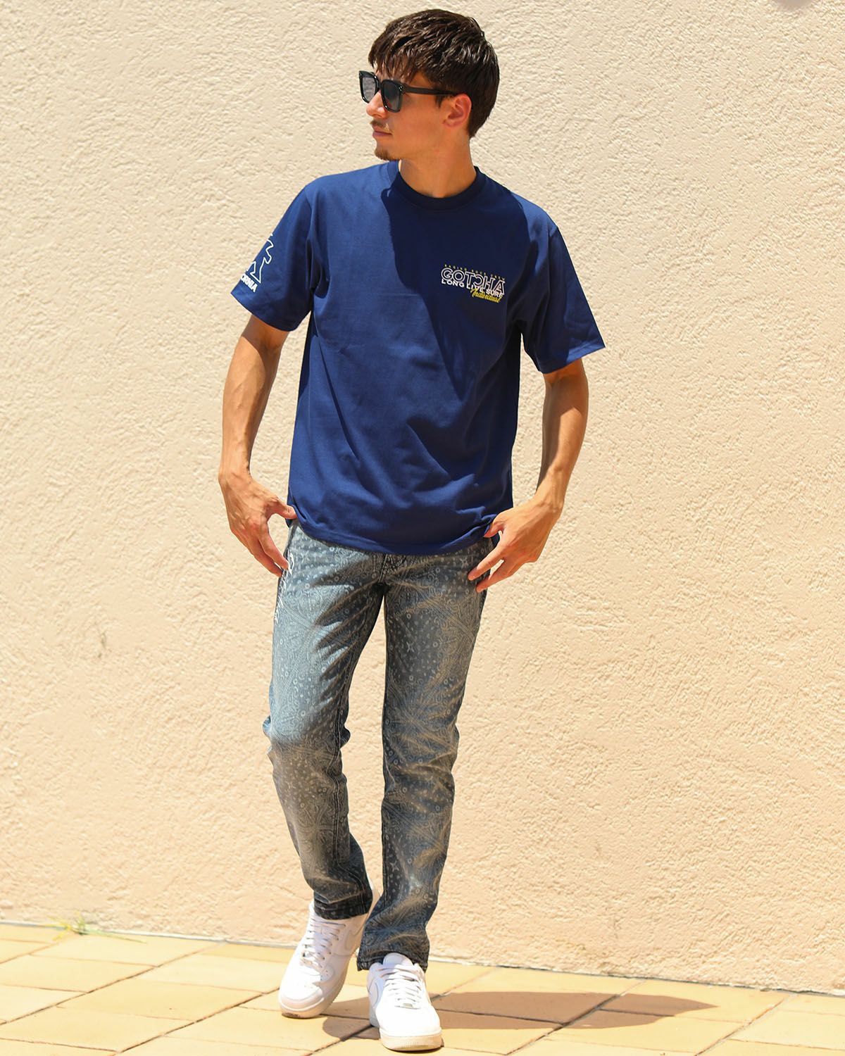 インディゴ：180cm/70kg(Mサイズ着用)