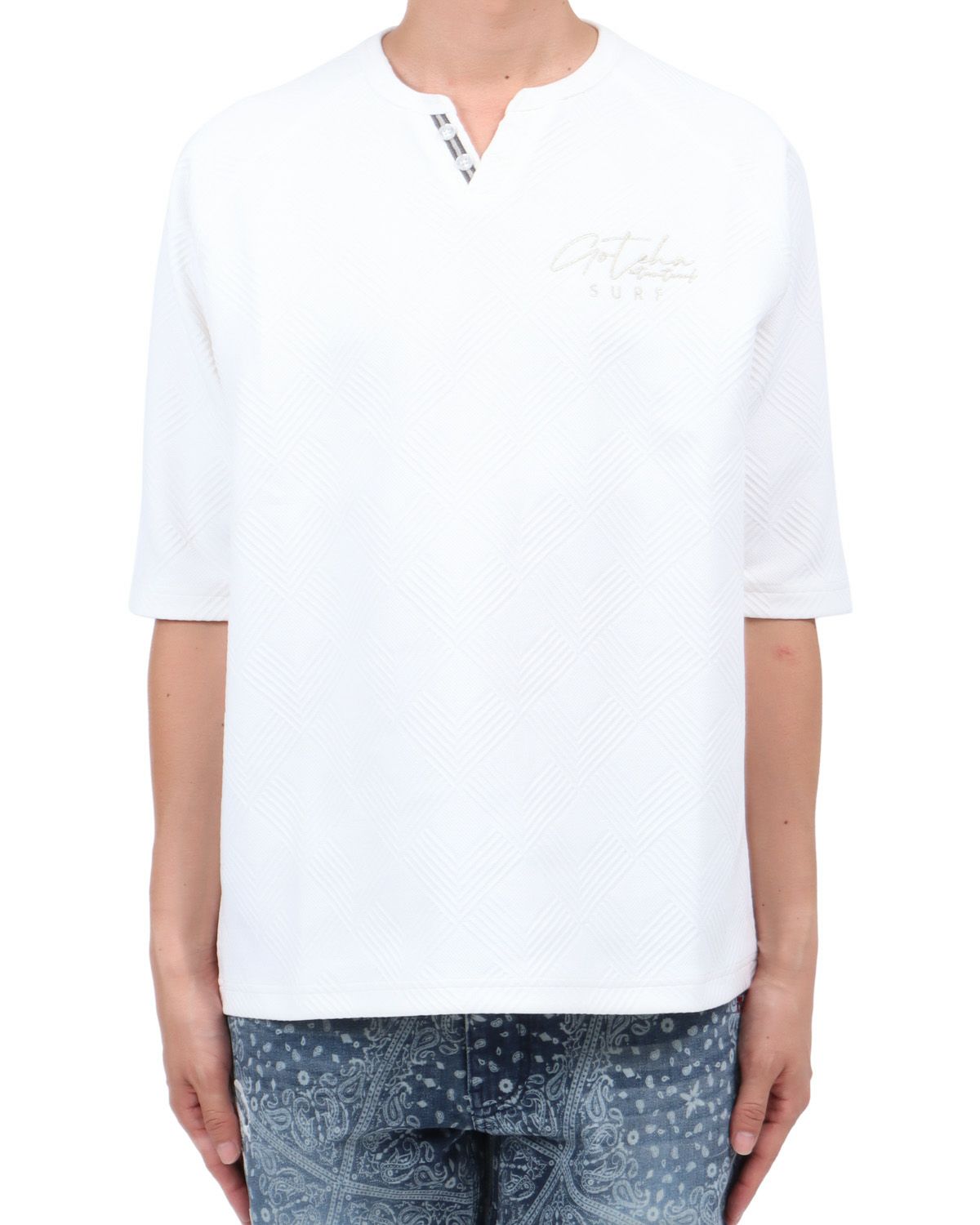 オフホワイト：174cm62kg(Lサイズ着用)