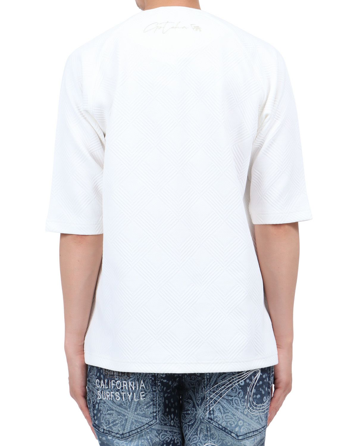 オフホワイト：174cm62kg(Lサイズ着用)