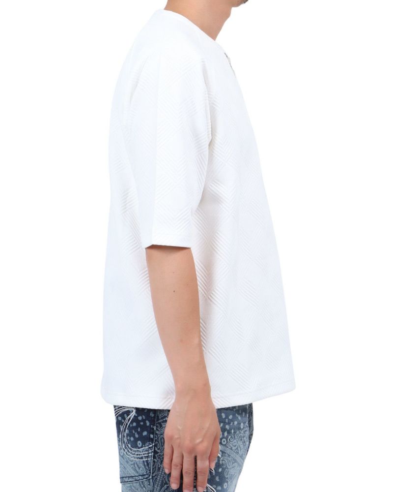 オフホワイト：174cm62kg(Lサイズ着用)