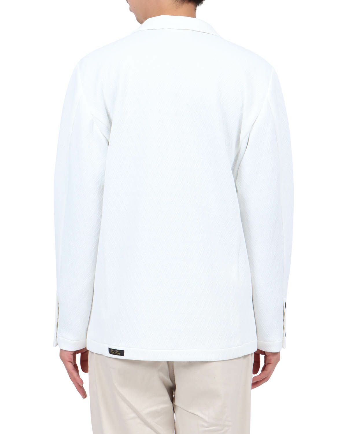 オフホワイト：174cm62kg(Lサイズ着用)