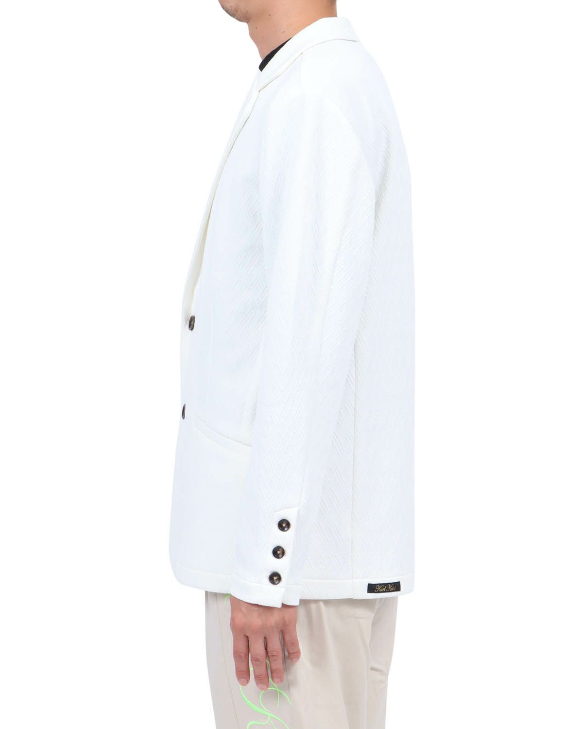 オフホワイト：174cm62kg(Lサイズ着用)