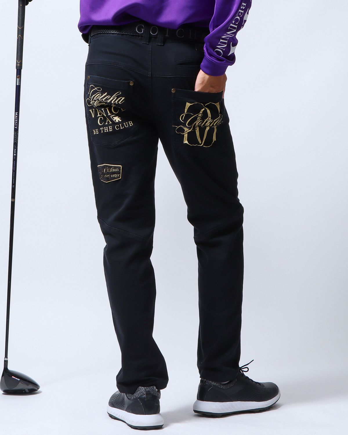 ブラック：180cm/70kg(Lサイズ着用)