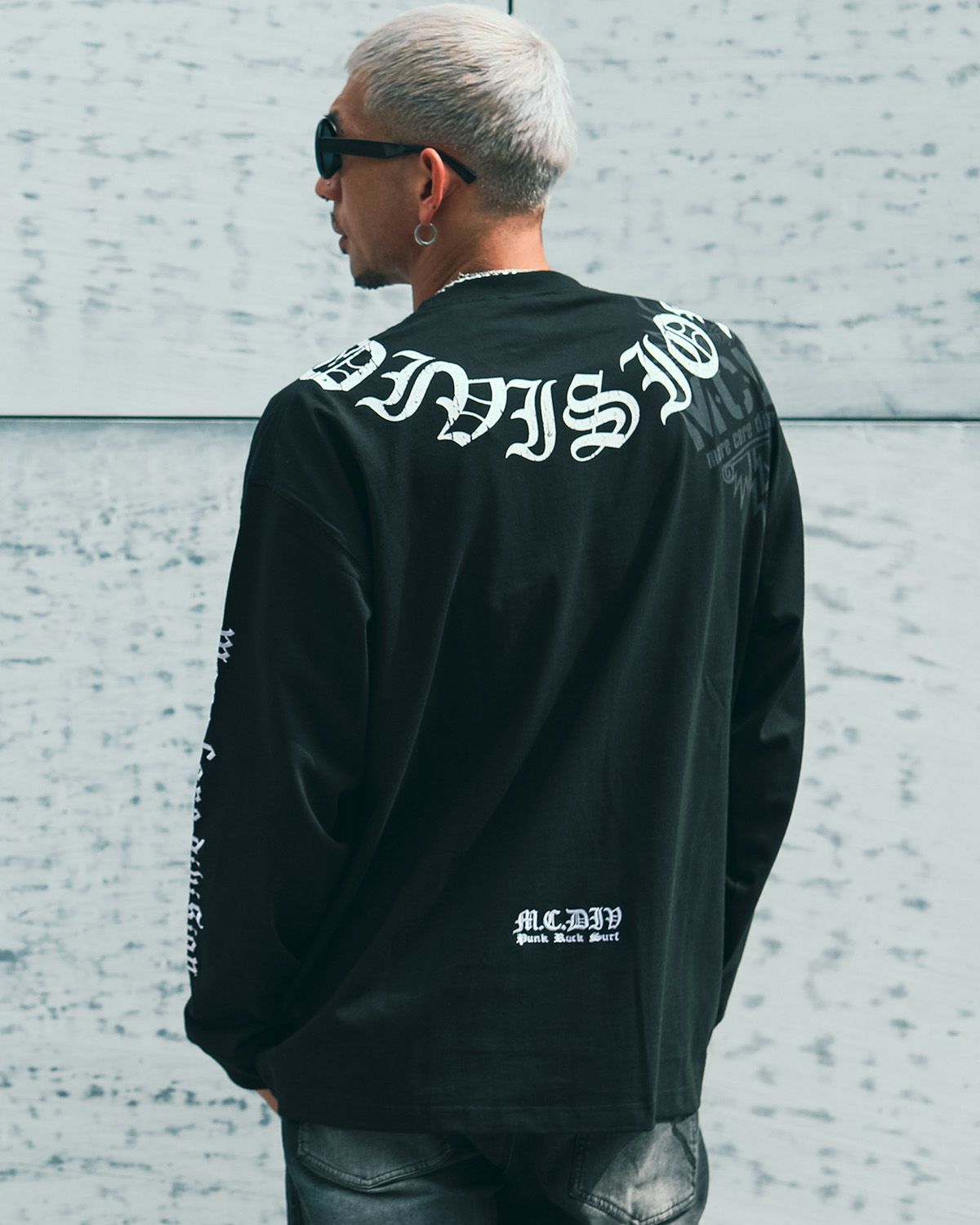 ブラック:183cm(Lサイズ着用)