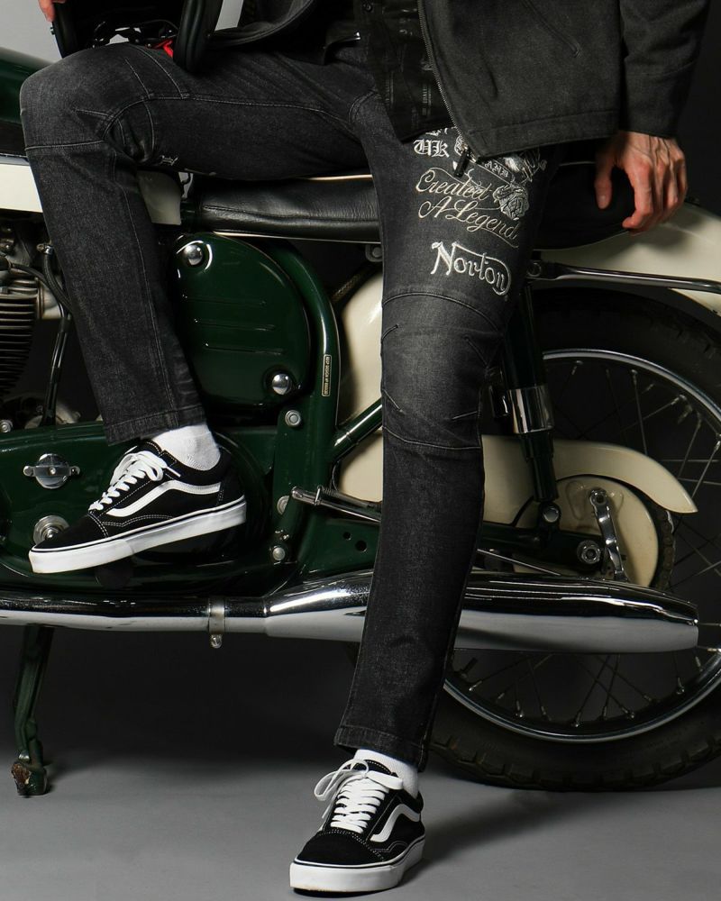 ブラック：186cm(Lサイズ着用)