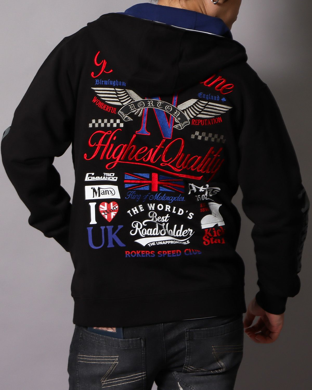 ブラック：178cm/75kg(Lサイズ着用)