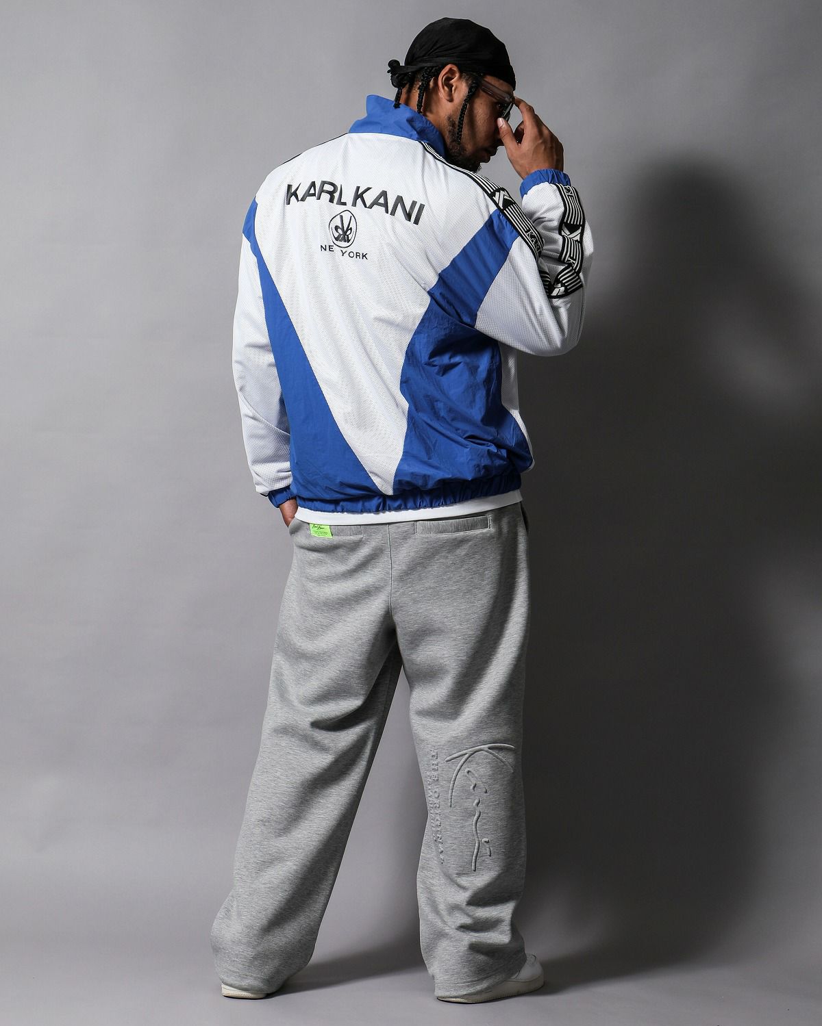 ホワイト：180cm(XLサイズ着用)