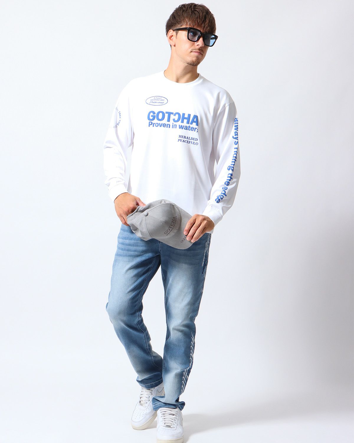 ホワイト：180cm/70kg(Lサイズ着用)