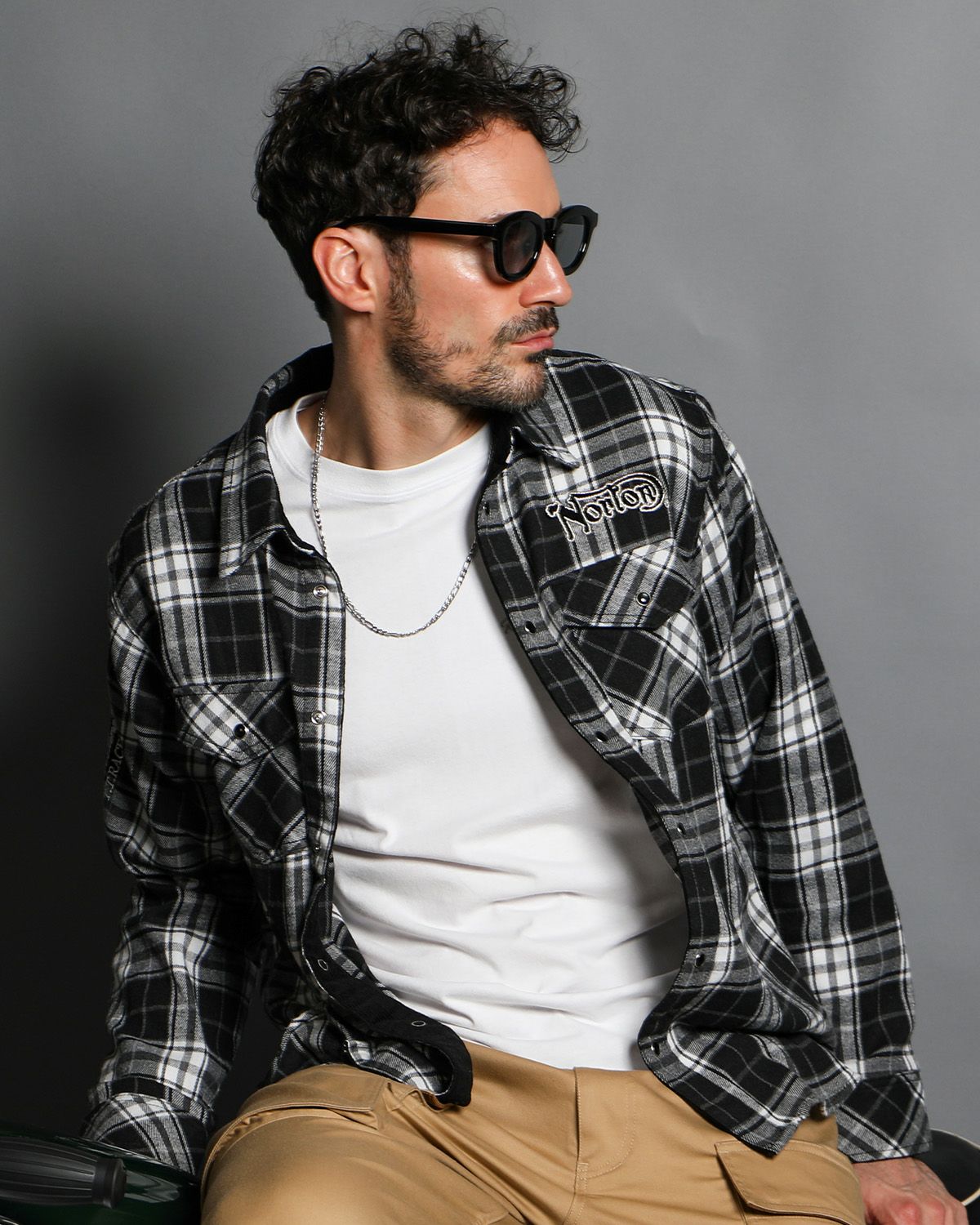 ブラック：186cm(Lサイズ着用)