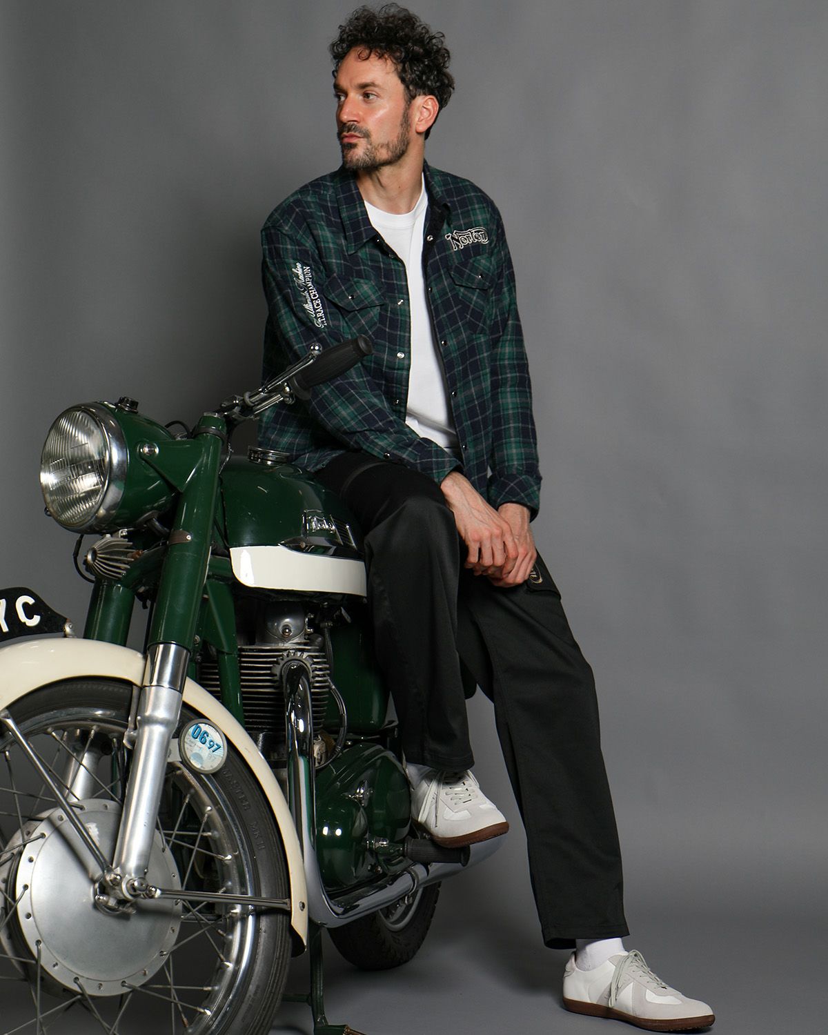 ブルー：186cm(Lサイズ着用)