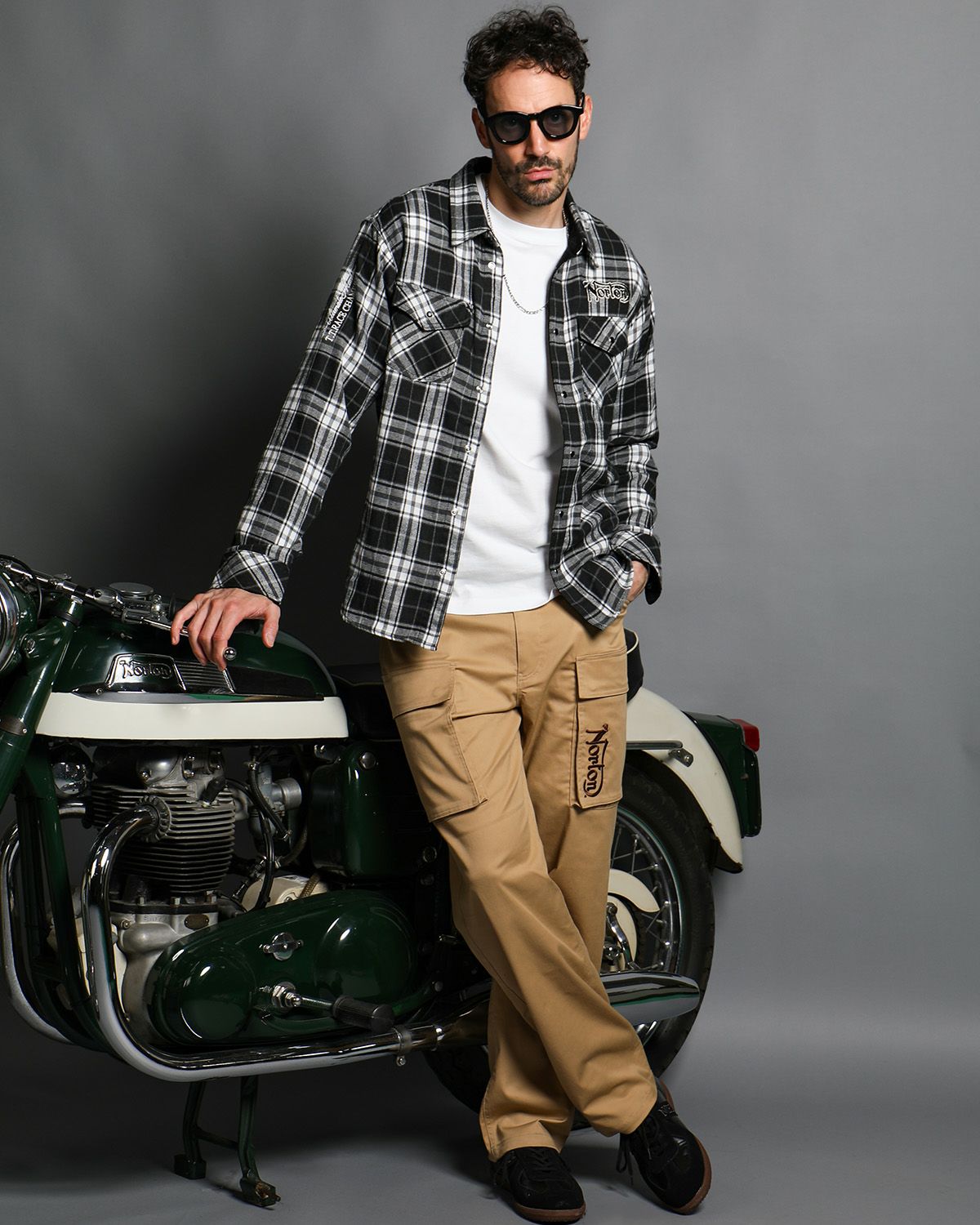 ブラック：186cm(Lサイズ着用)