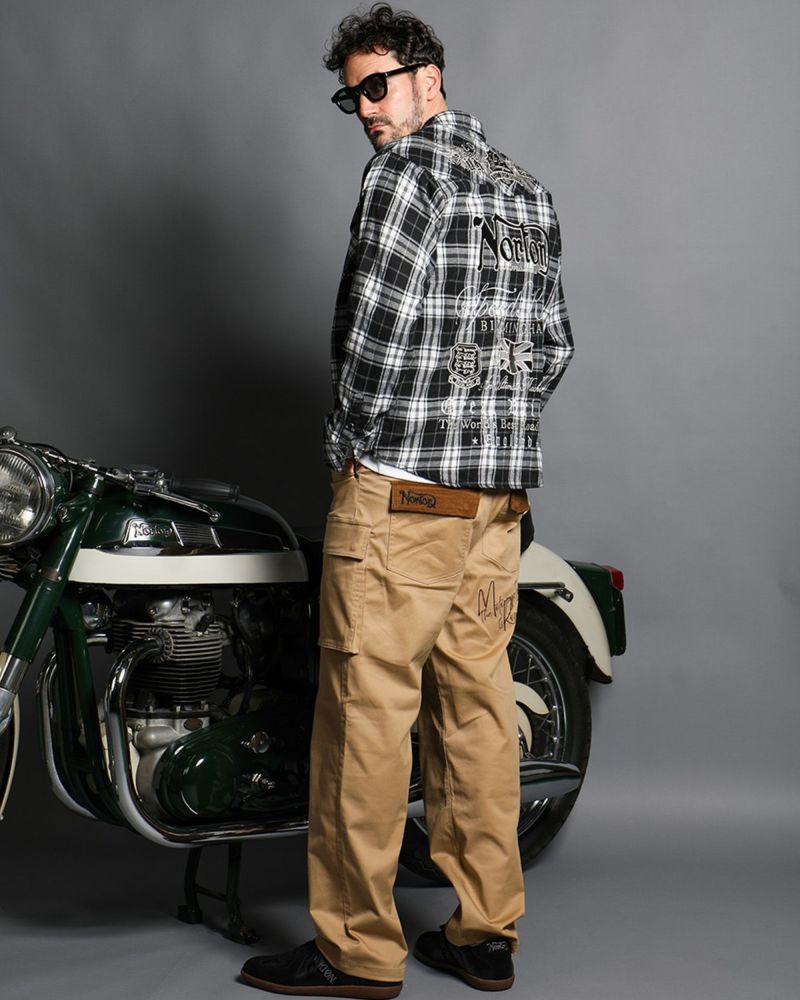 ブラック：186cm(Lサイズ着用)