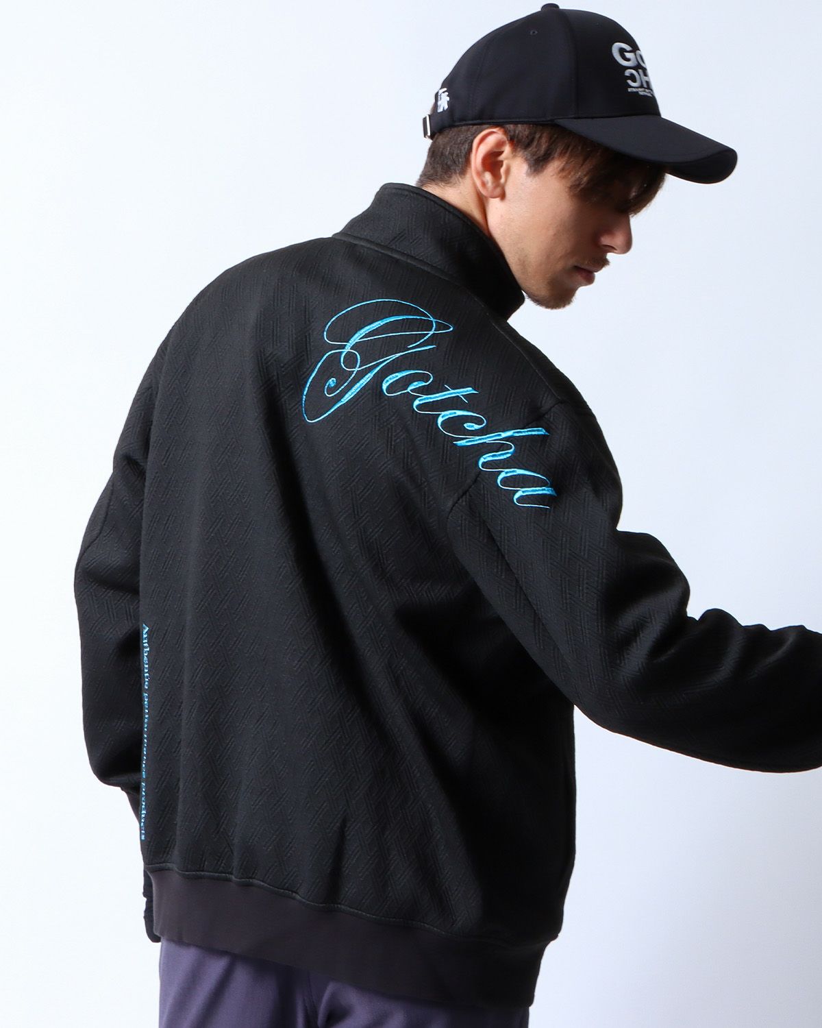 ブラック：180cm/70kg(Lサイズ着用)