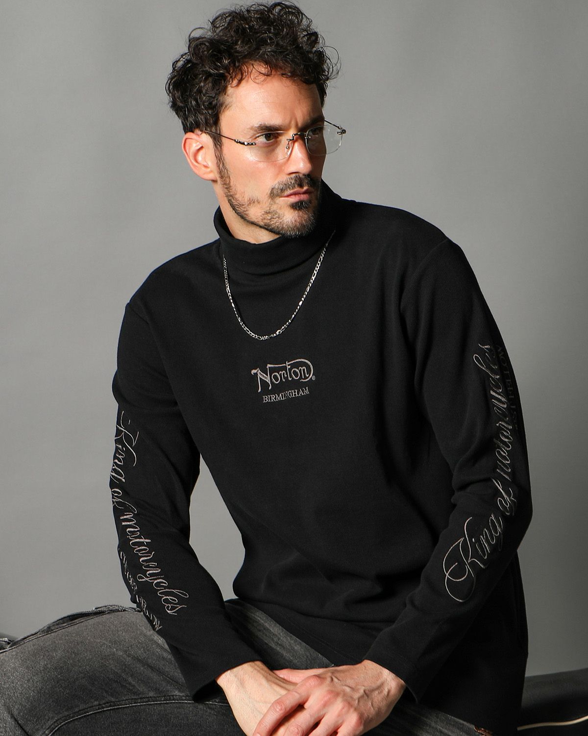 ブラック：186cm(XLサイズ着用)