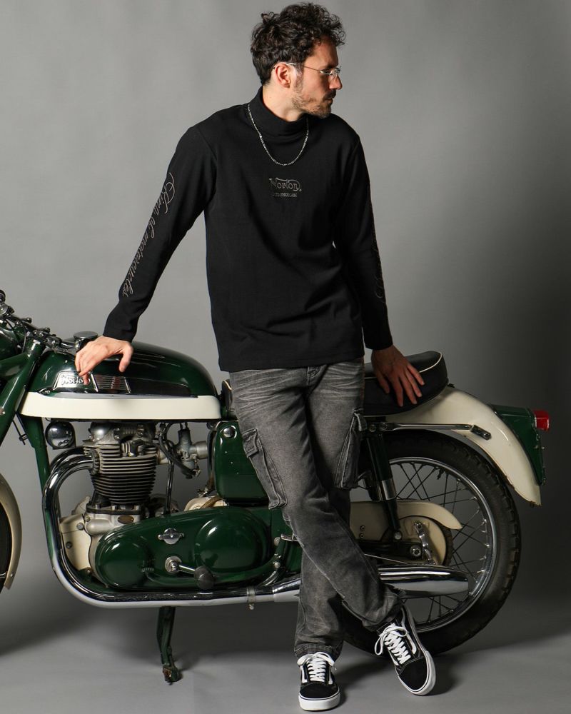 ブラック：186cm(XLサイズ着用)