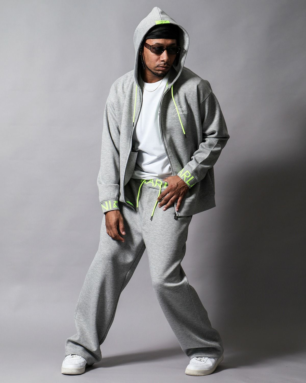 Karl Kani] ネオン ポイント ダンボールニット フルジップ パーカー