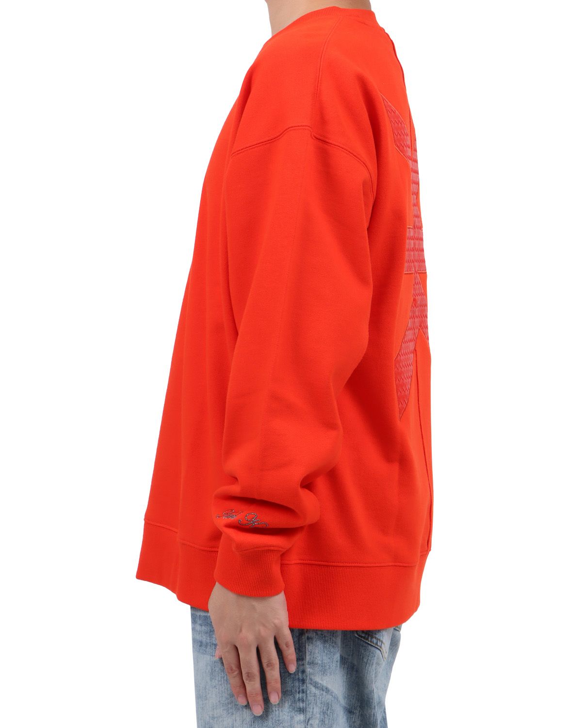 オレンジ：173cm63kg(Lサイズ着用)