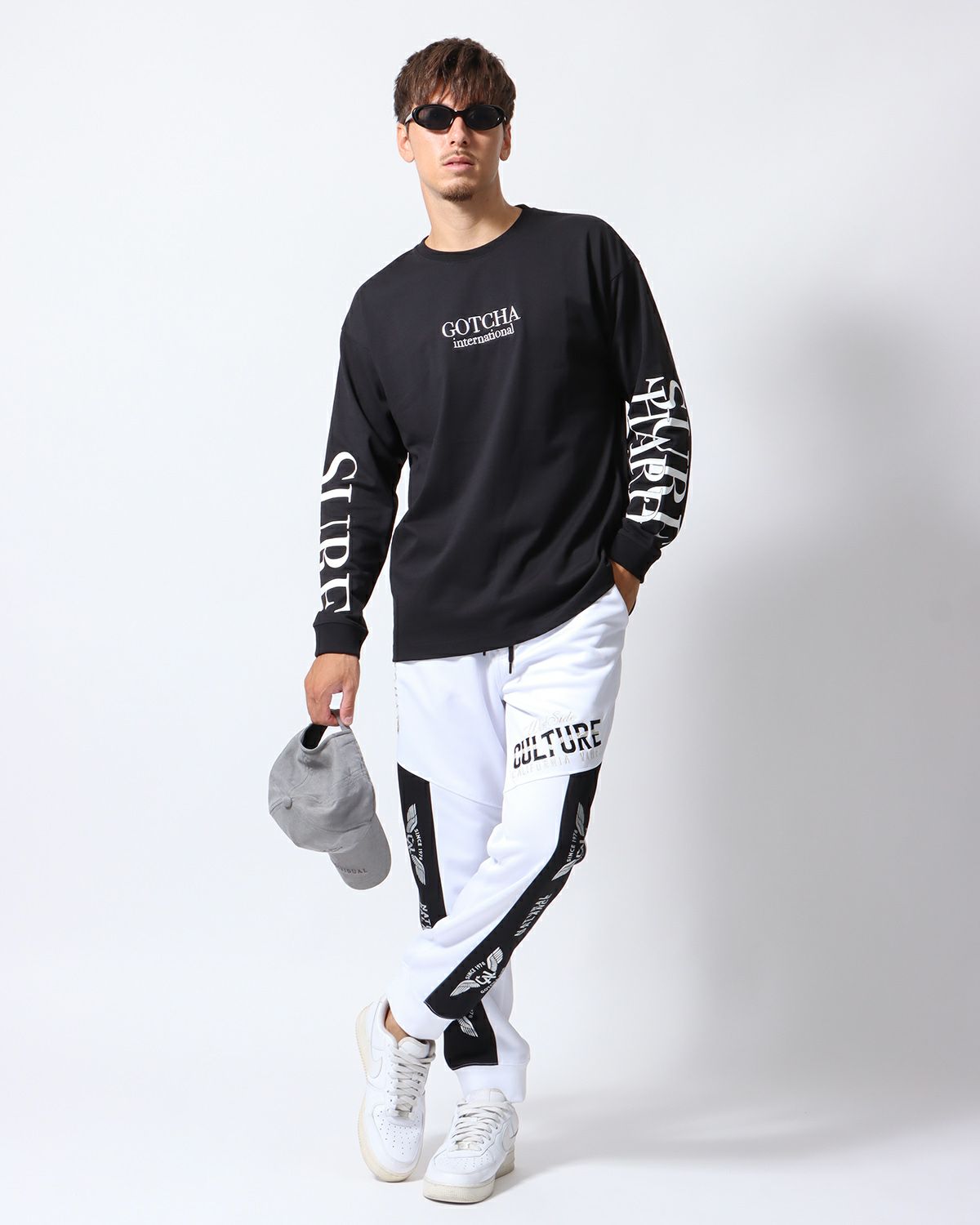 ホワイト：180cm/70kg(Lサイズ着用)