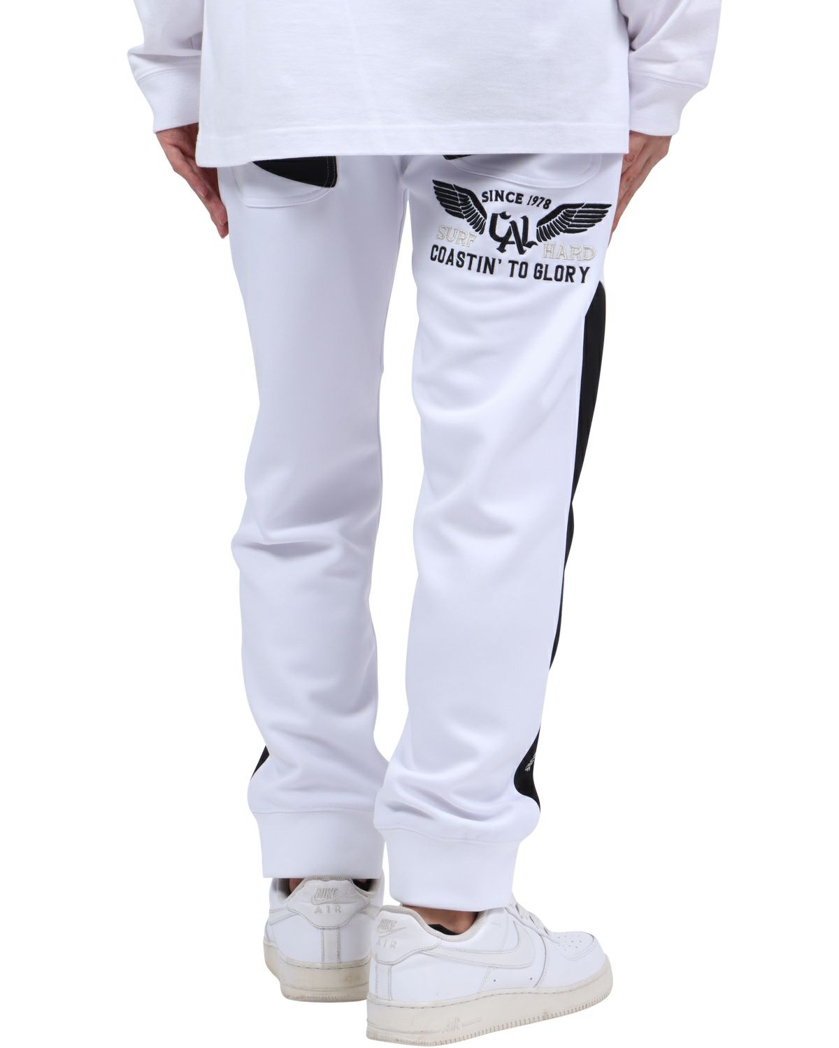 ホワイト：173cm63kg(Lサイズ着用)