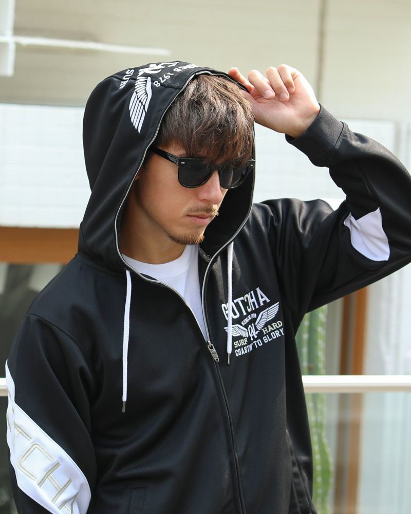 ブラック：180cm/70kg(Lサイズ着用)