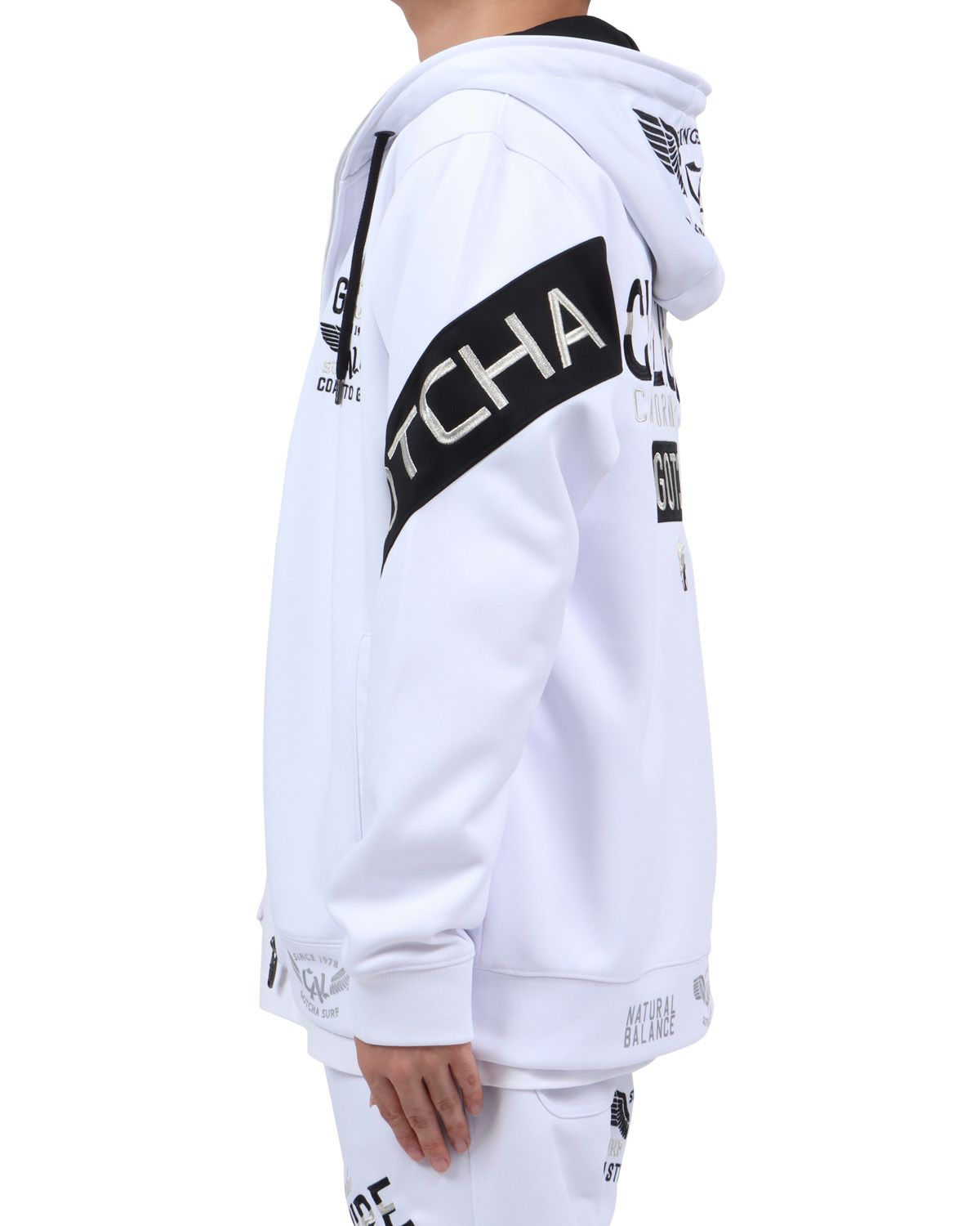 ホワイト：173cm63kg(Lサイズ着用)