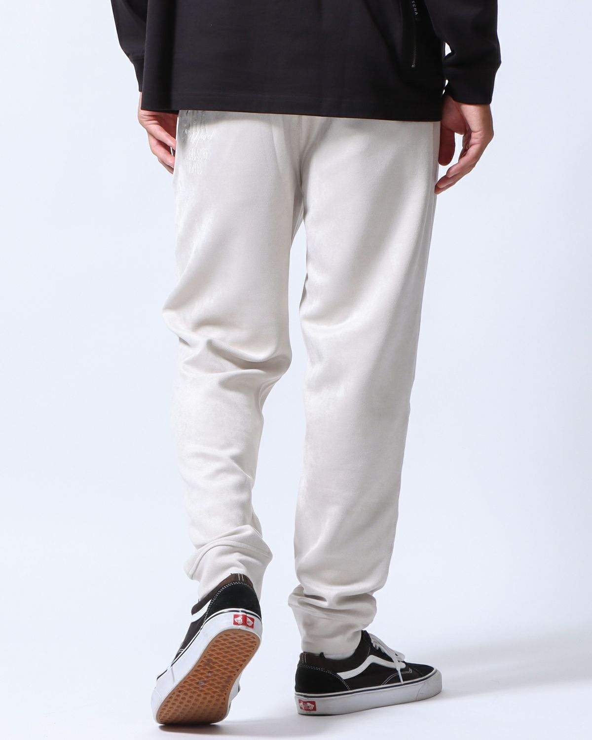 キナリ：180cm/70kg(Lサイズ着用)