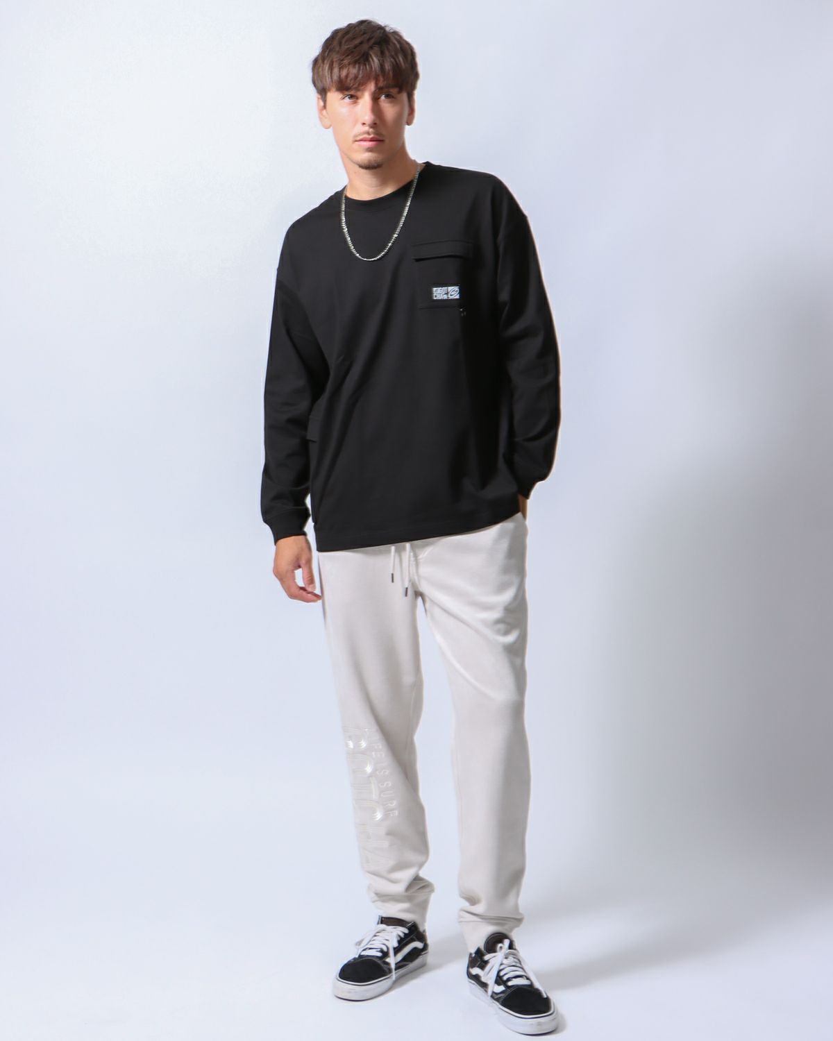 キナリ：180cm/70kg(Lサイズ着用)