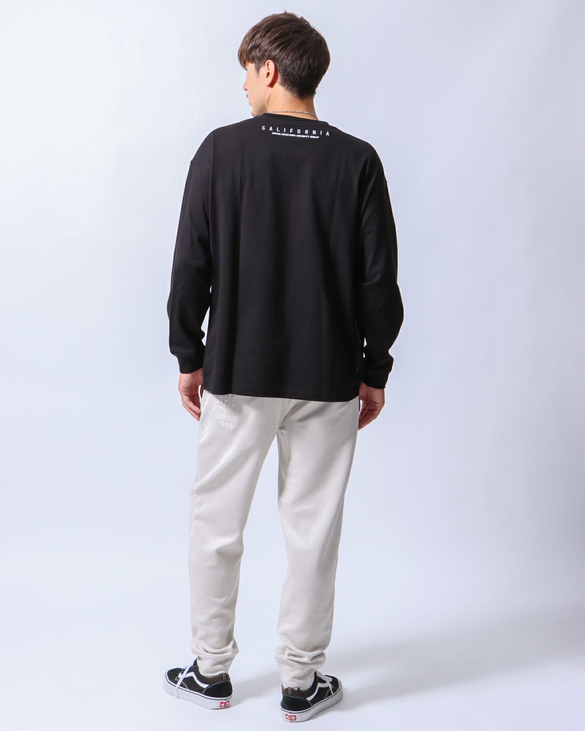 キナリ：180cm/70kg(Lサイズ着用)