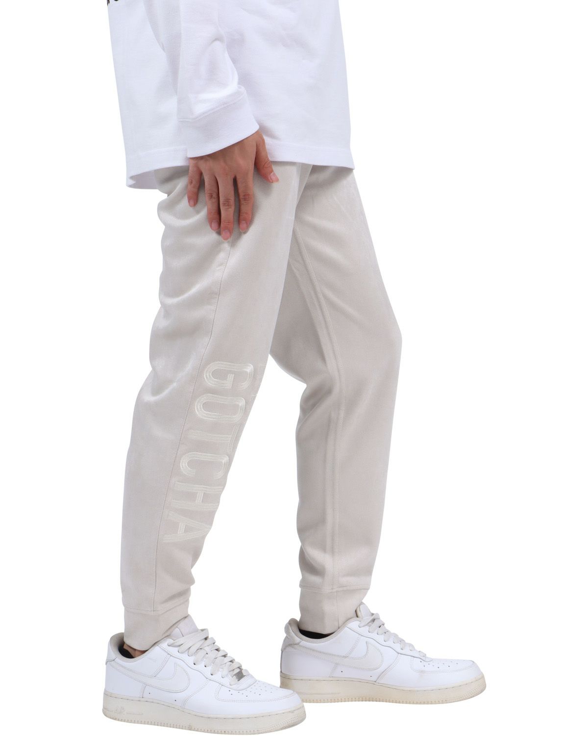 キナリ：173cm63kg(Mサイズ着用)