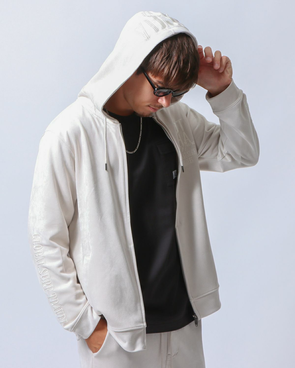 キナリ：180cm/70kg(Lサイズ着用)