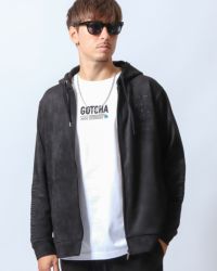 ブラック：180cm/70kg(Lサイズ着用)