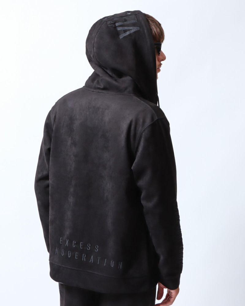 ブラック：180cm/70kg(Lサイズ着用)