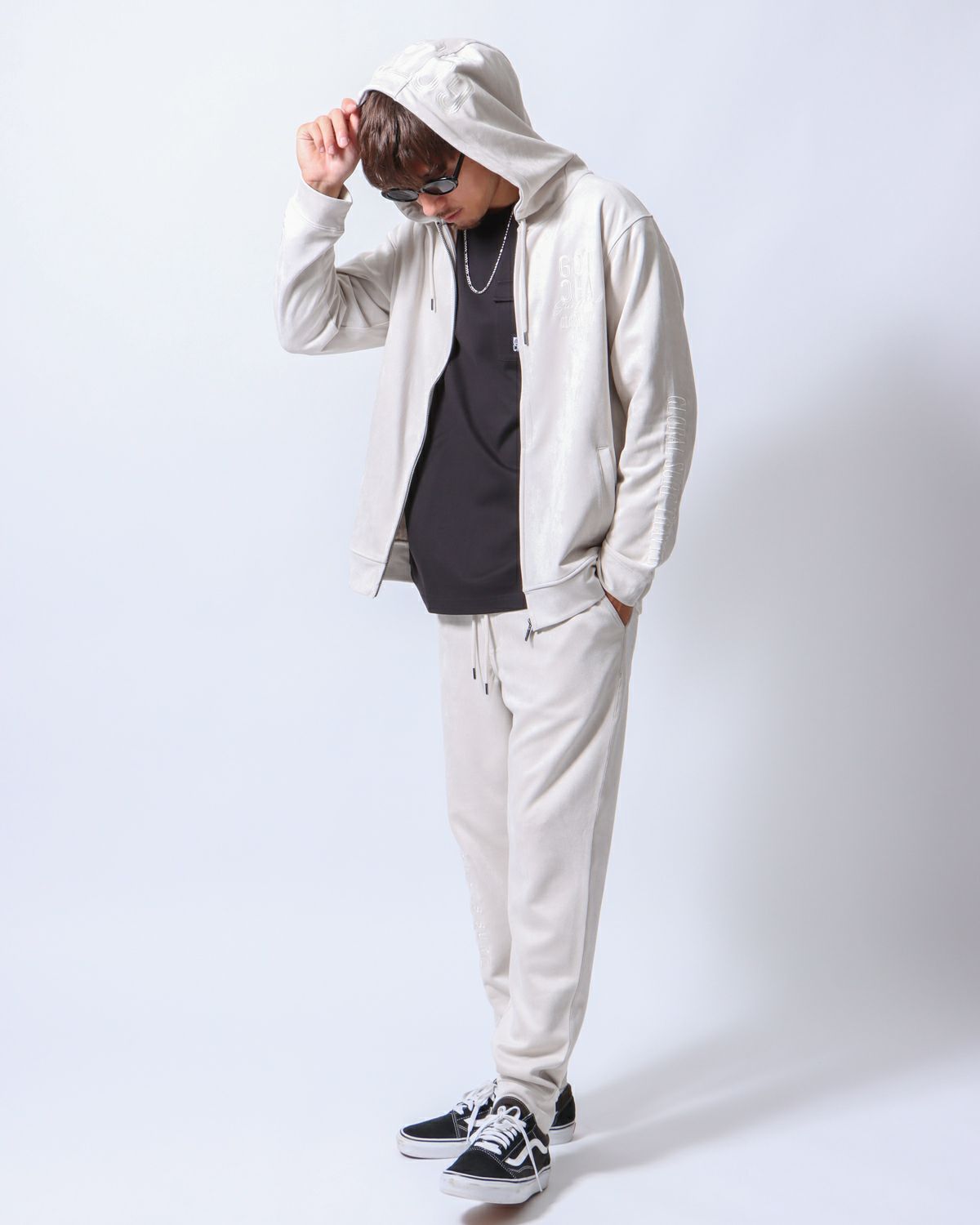 キナリ：180cm/70kg(Lサイズ着用)