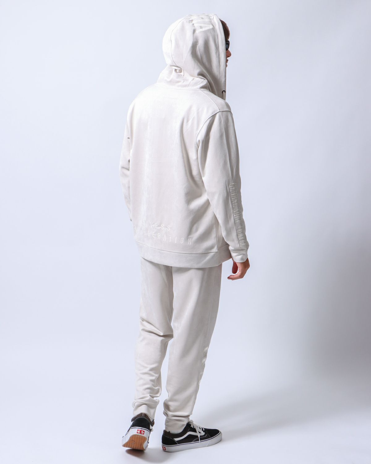 キナリ：180cm/70kg(Lサイズ着用)