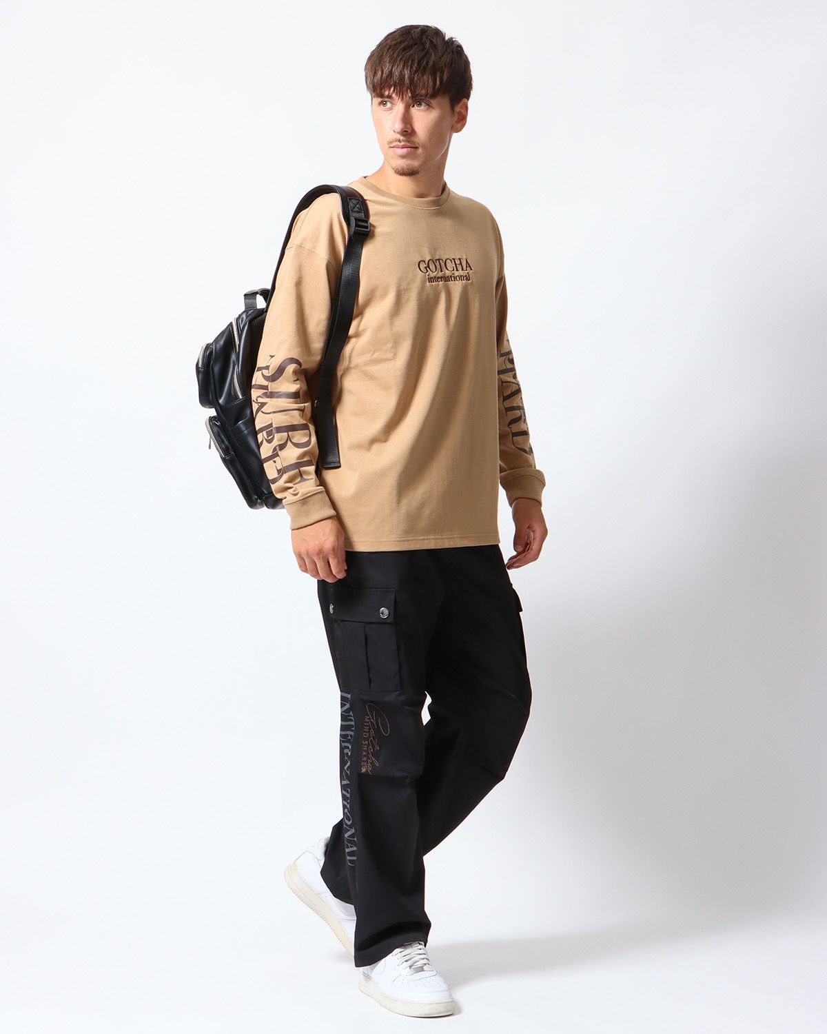 ベージュ：180cm/70kg(Lサイズ着用)